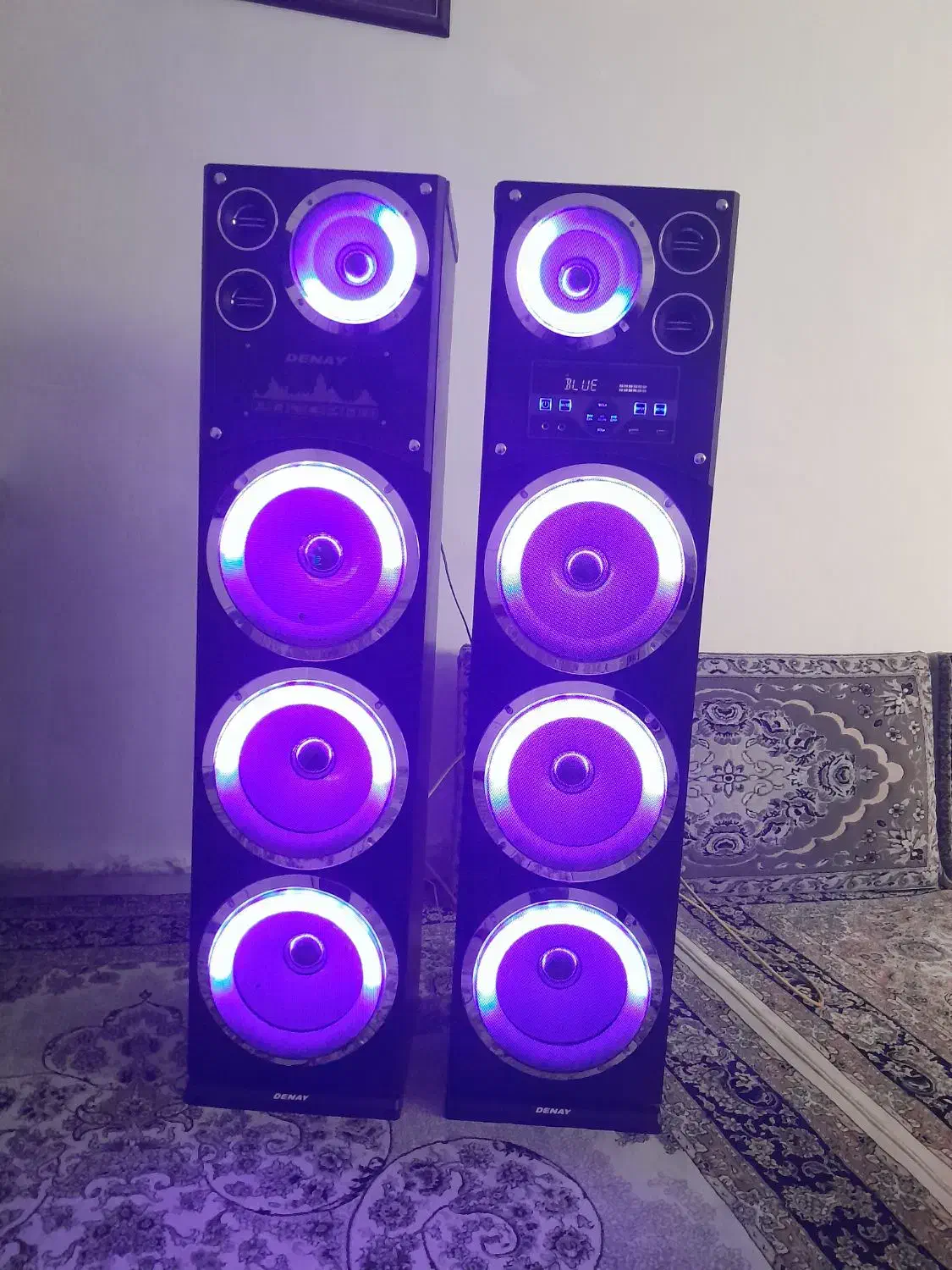 دوعددباندنودارای‌یک‌میکروفون‌‌|سیستم صوتی خانگی|ورامین, ورامین|دیوار