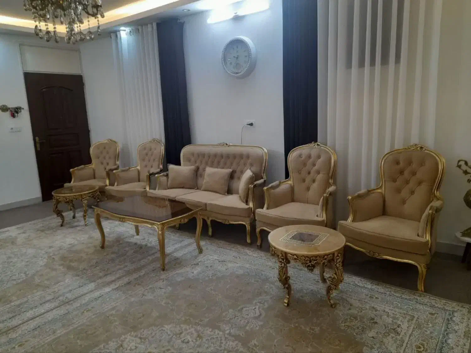 مبل هفت نفره تمیز|مبلمان خانگی و میز عسلی|سلفچگان, |دیوار