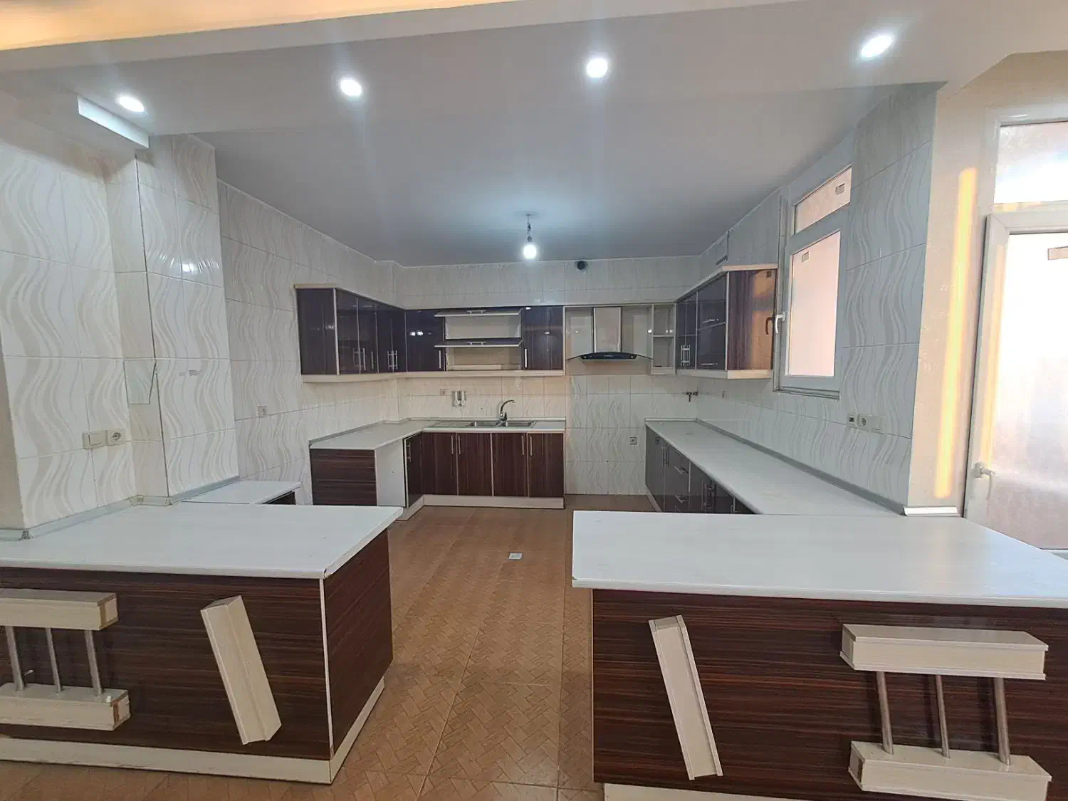 رهن و اجاره واحد ۱۳۰ مترمدرس|اجارهٔ آپارتمان|شاهین‌شهر, شهرک ردانی پور|دیوار