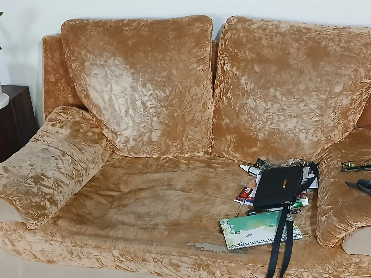 مبل هفت نفره رایگان|مبلمان خانگی و میز عسلی|رشت, توشیبا|دیوار