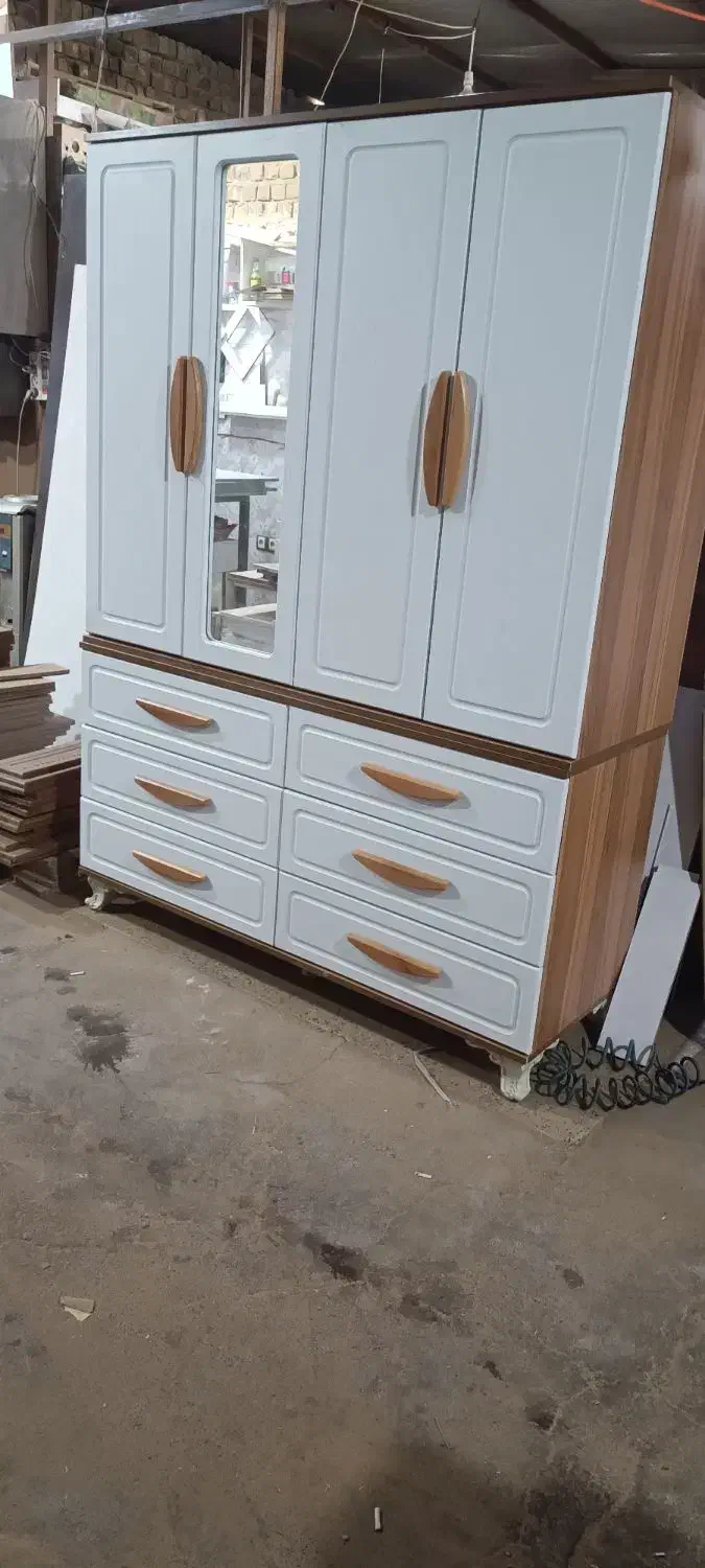 کارگر در کارگاه ام دی آف کاری|استخدام صنعتی، فنی، مهندسی|قم, ولیعصر|دیوار