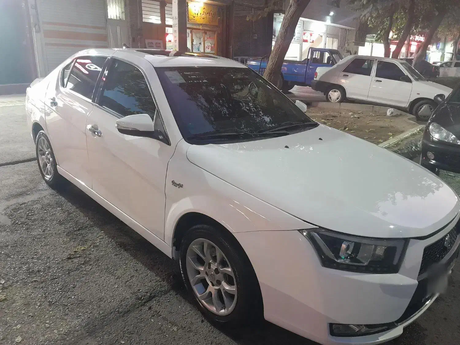 دنا اتومات مدل ۴۰۰|خودرو سواری و وانت|اصفهان, پوریای ولی|دیوار