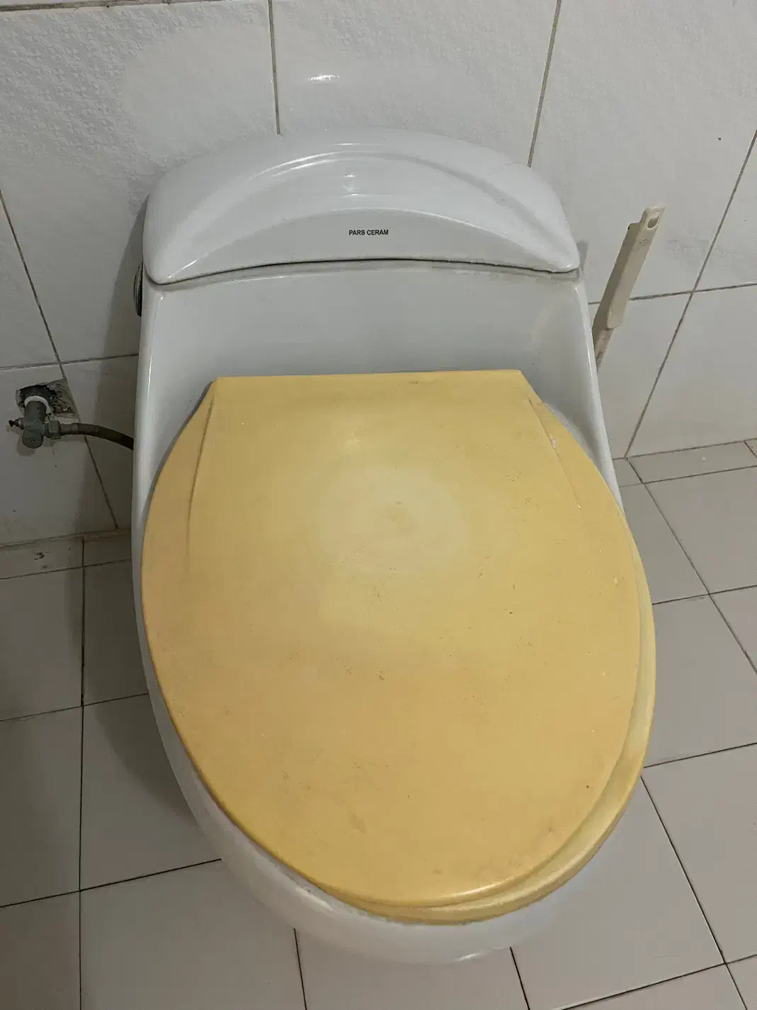 روشویی و توالت فرنگی|لوازم سرویس بهداشتی|نوشهر, |دیوار