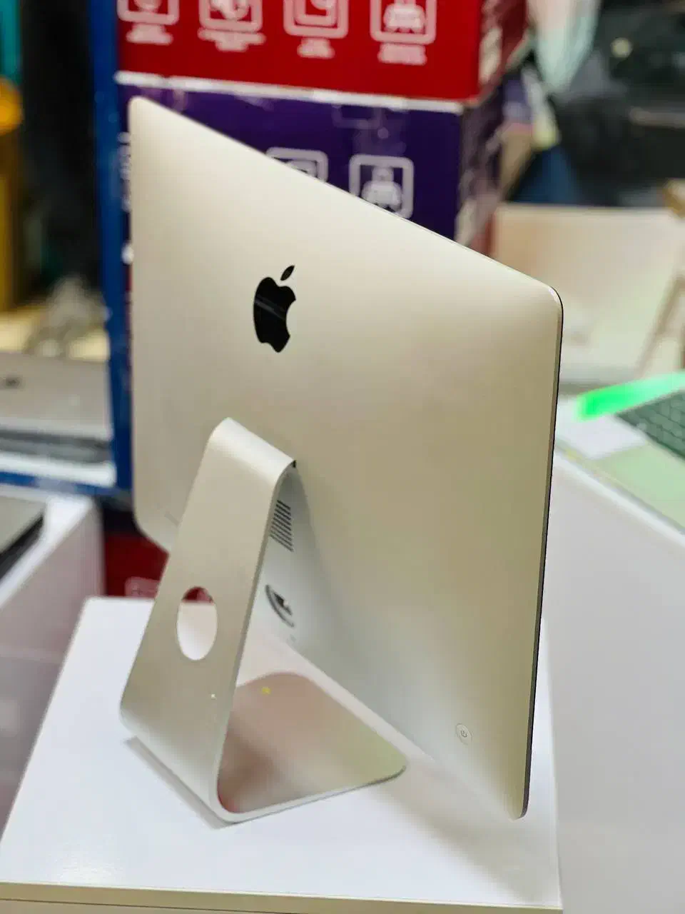 زیبایی،قدرت و وضوح بی نظیر iMac 27 اینچ|رایانه رومیزی|کرمان, |دیوار