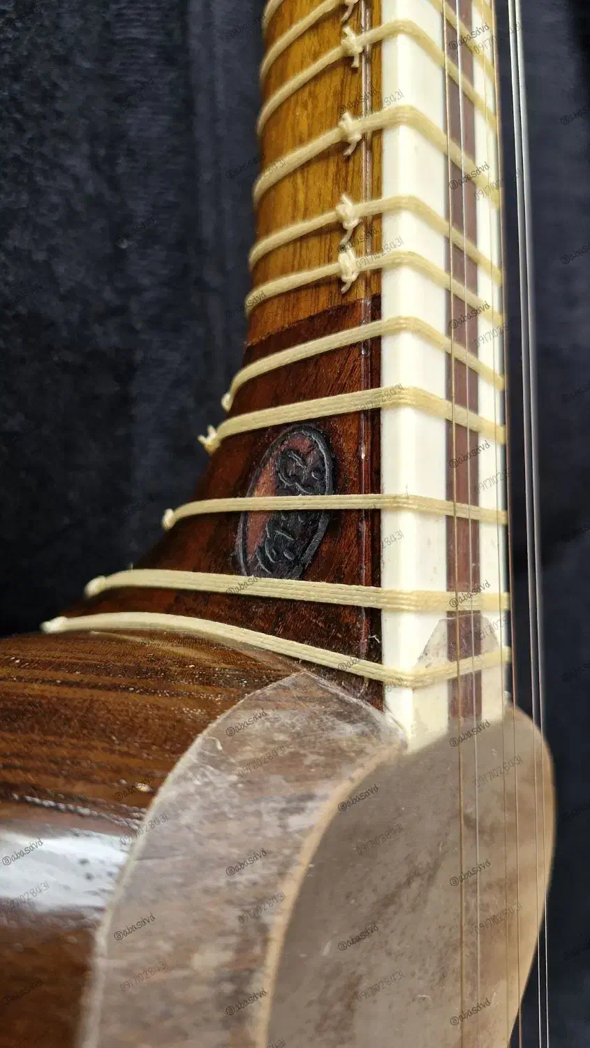 تار رضاخانی|سازهای سنتی|جم, |دیوار