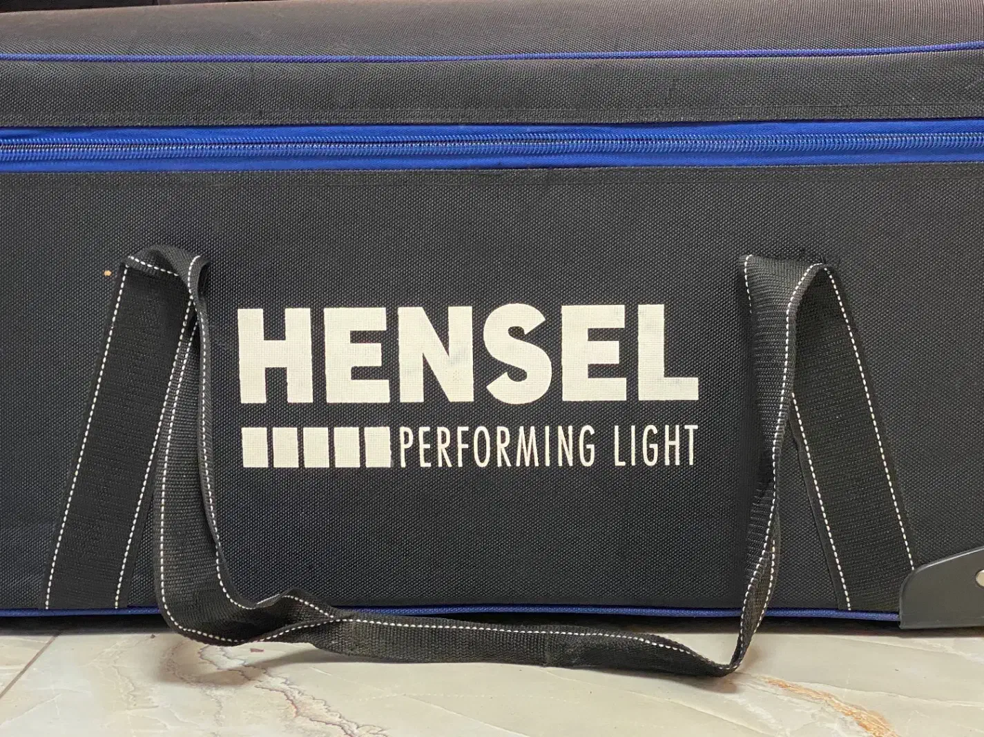 هنسل hensel|دوربین عکاسی و فیلم‌برداری|زنجان, |دیوار