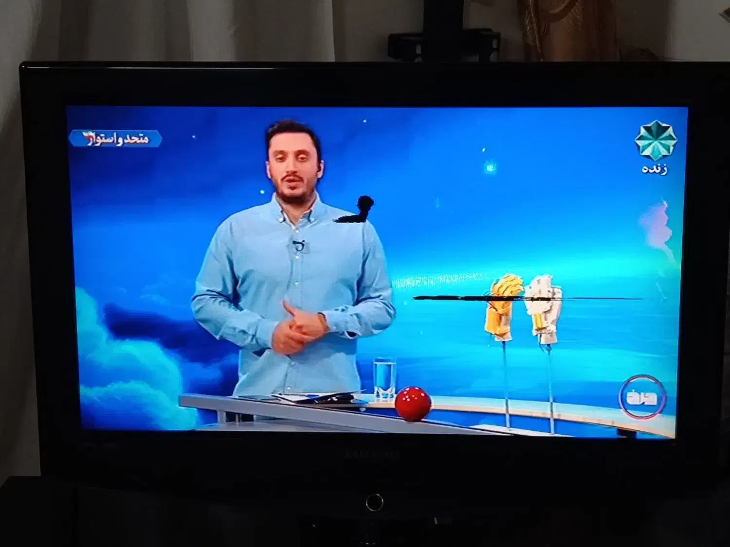 تلویزیون ، میز tv و دستگاه گیرنده|تلویزیون و پروژکتور|یزد, |دیوار