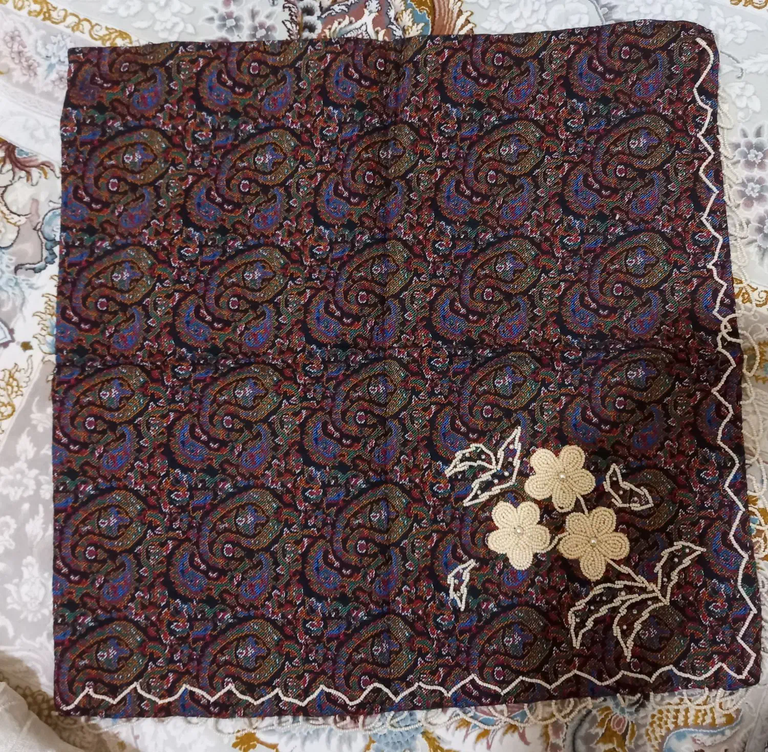 دستمال ترمه رو عسلی|پرده، رانر، رومیزی|قم, نوبهار|دیوار