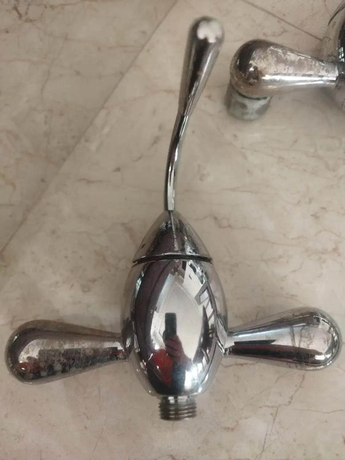 شیر آلات سرویس بهداشتی و فرنگی  دو عدد موجود|لوازم سرویس بهداشتی|قائم‌شهر, |دیوار