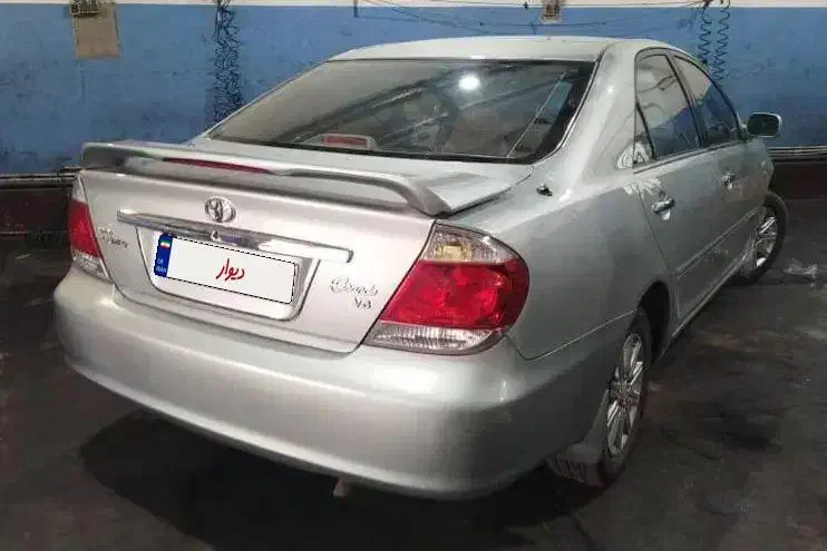 تویوتا کمری گرند 6 سیلندر دنده ای مدل 2006|خودرو سواری و وانت|رودهن, |دیوار