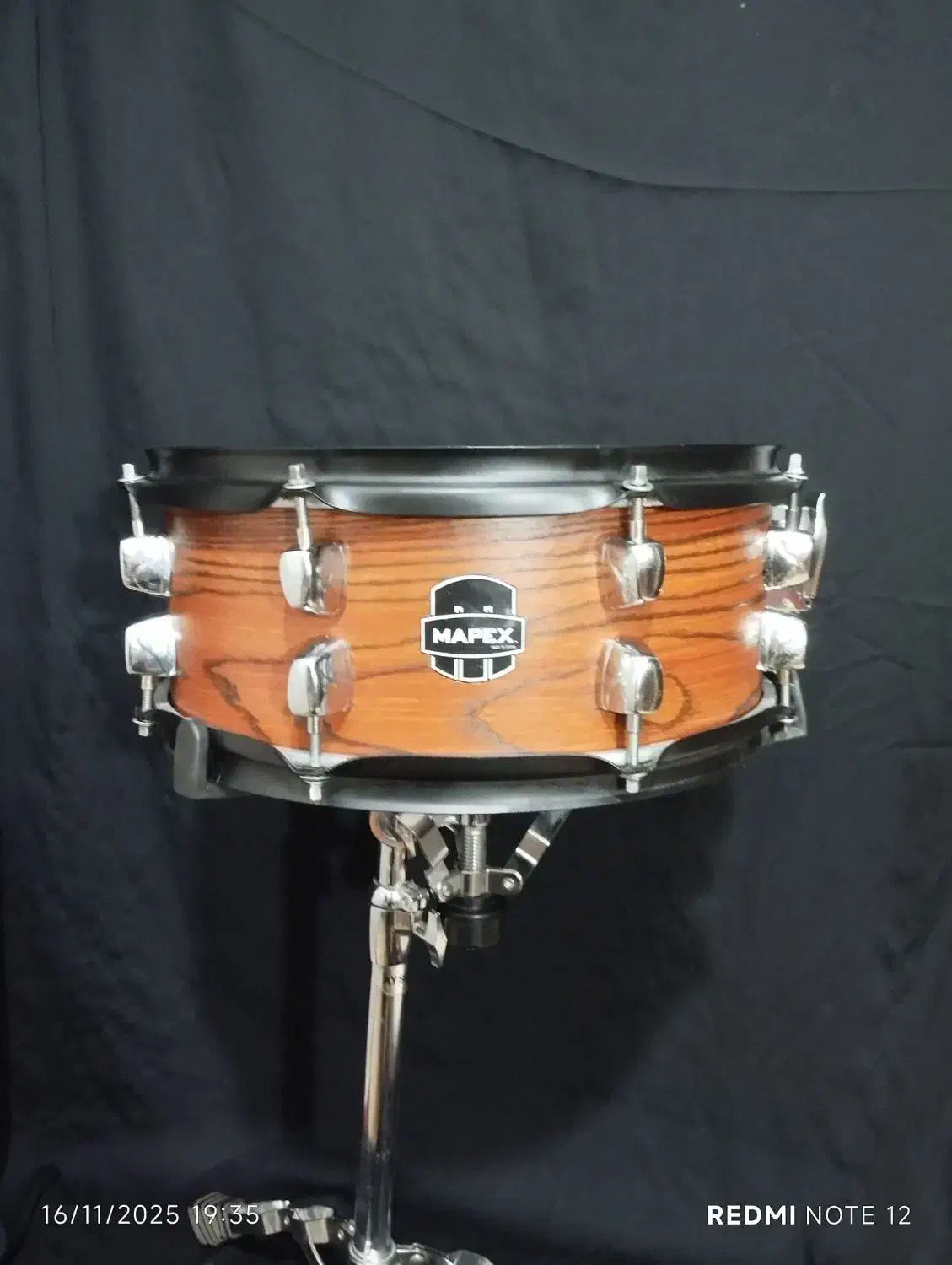 سایدرام و اسنر مپکس|درام و پرکاشن|قم, قلعه عموحسین|دیوار