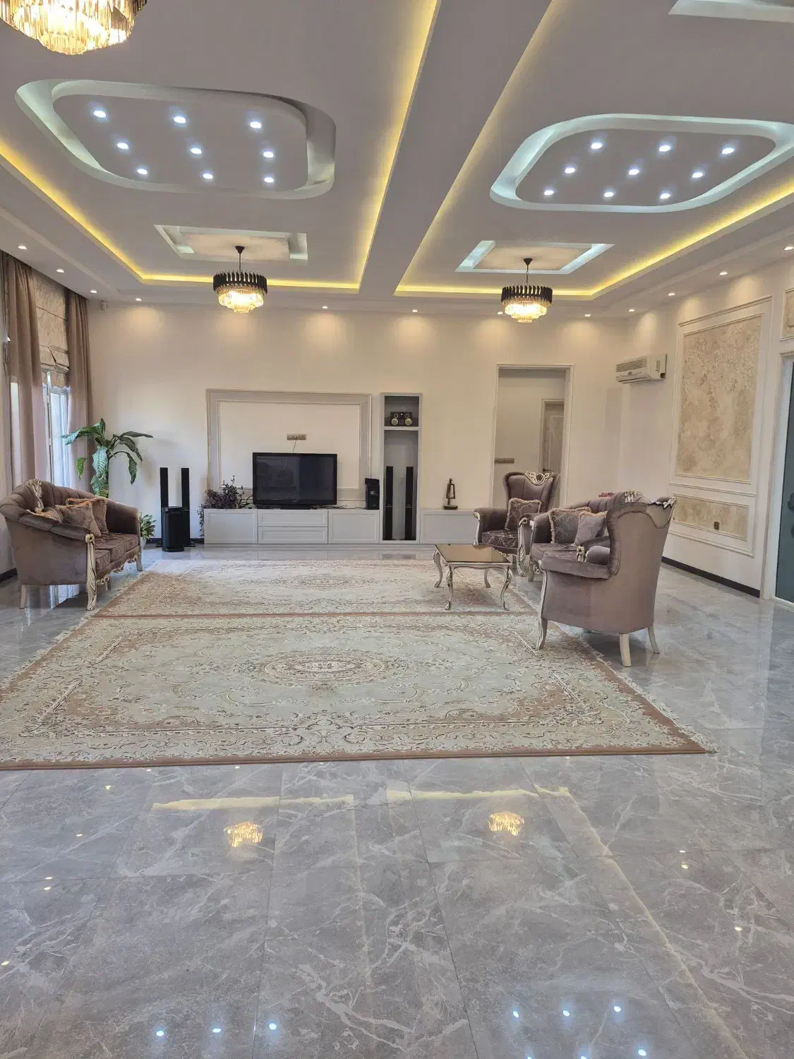 اجاره باغ صفر استخرداخل آبگرم|اجارهٔ کوتاه‌مدت ویلا و باغ|مشهد, میان ولایت|دیوار