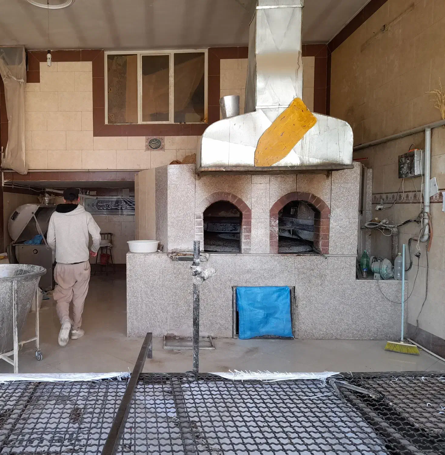 دستگاه گردون کاظمیان کم کار فروش فوری|فروشگاه و مغازه|طالقان, |دیوار