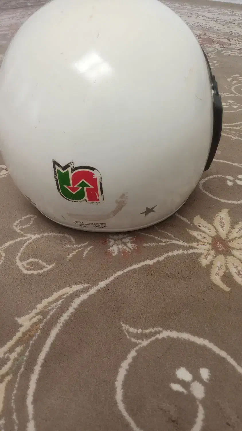 کلاه کاسکت مفت مفت|قطعات یدکی و لوازم جانبی|اسلامآباد غرب, |دیوار