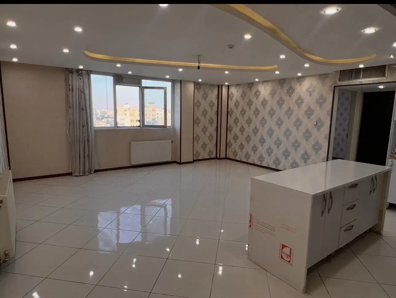 آپارتمان سه خوابه ۱۲۵ متری بر خیابان دستغیب|فروش آپارتمان|شیراز, فرگاز|دیوار