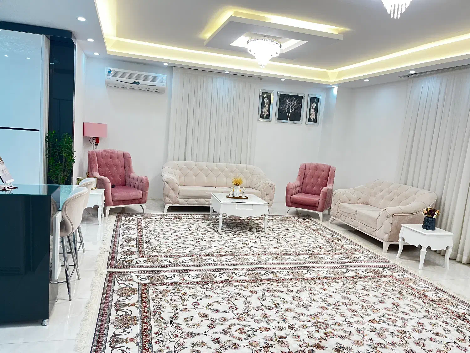 فروش مبلمان ۷نفره به همراه جزیره|مبلمان خانگی و میز عسلی|کرمانشاه, |دیوار