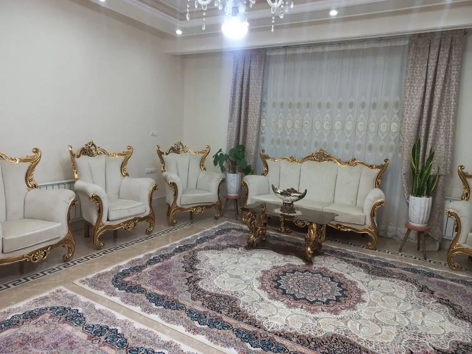 مبل استیل ۷نفره و غذاخوری ۴نفره|مبلمان خانگی و میز عسلی|بروجرد, |دیوار