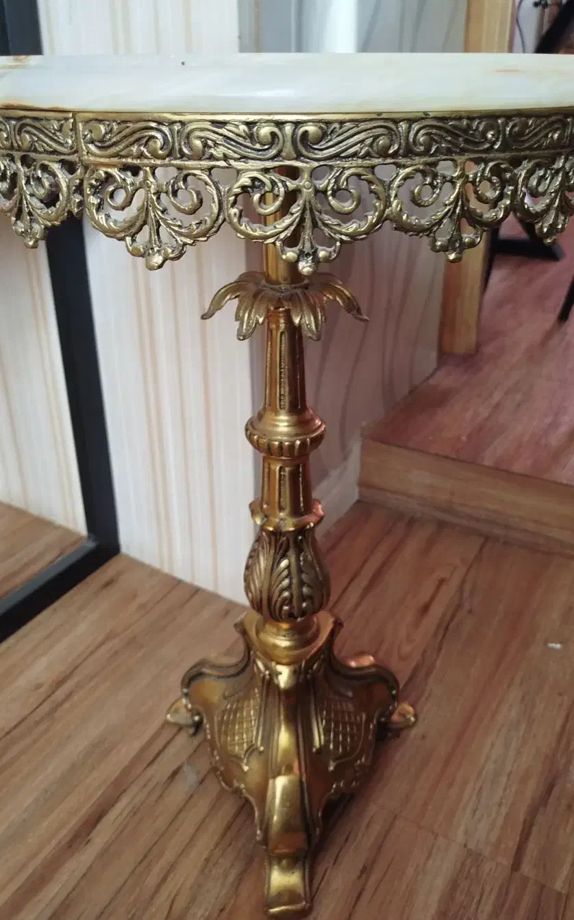 میز برنزی|مبلمان خانگی و میز عسلی|کرمانشاه, |دیوار