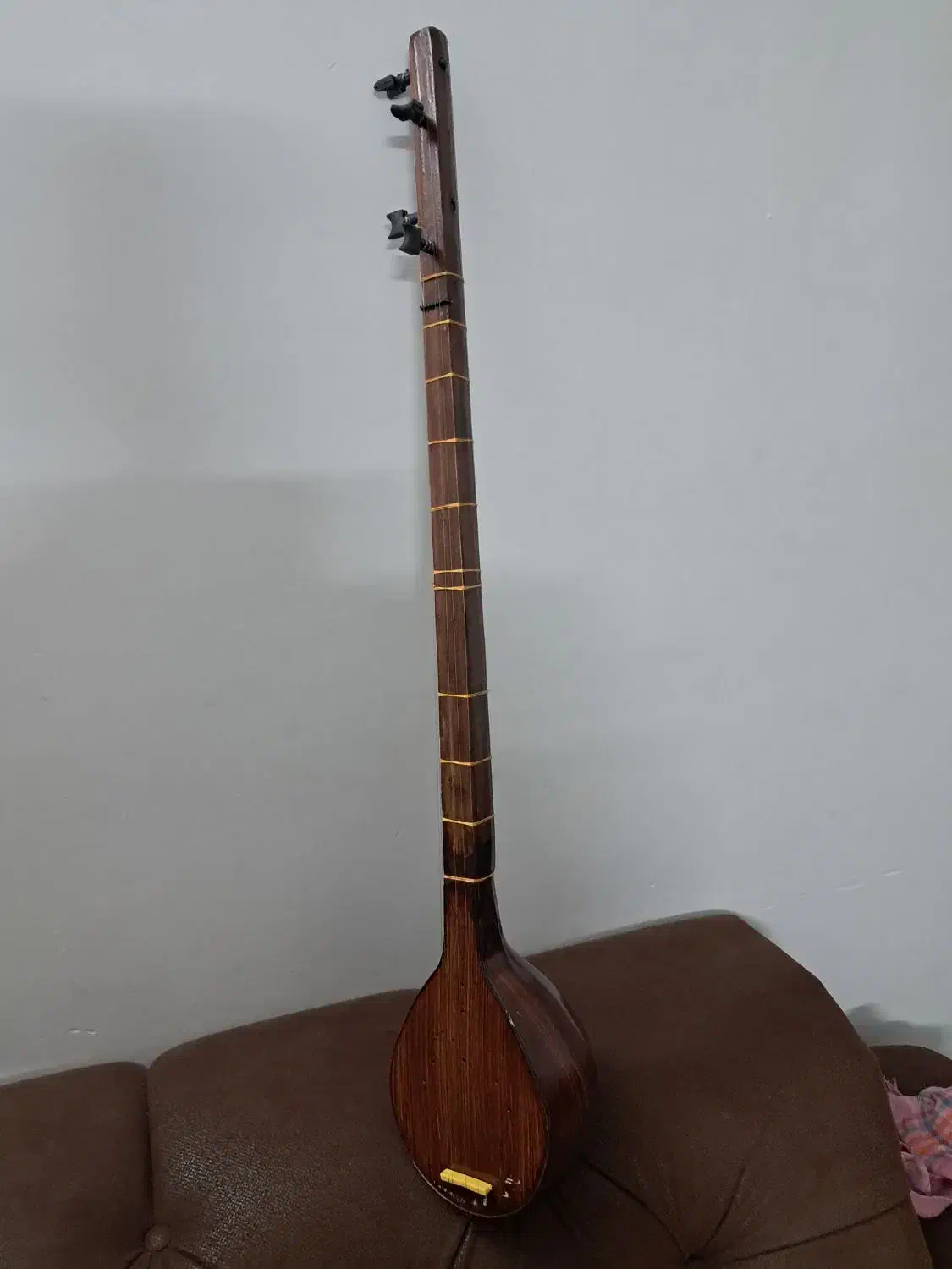 سه تا تزئنی|سازهای سنتی|نیشابور, گنبد سبز|دیوار