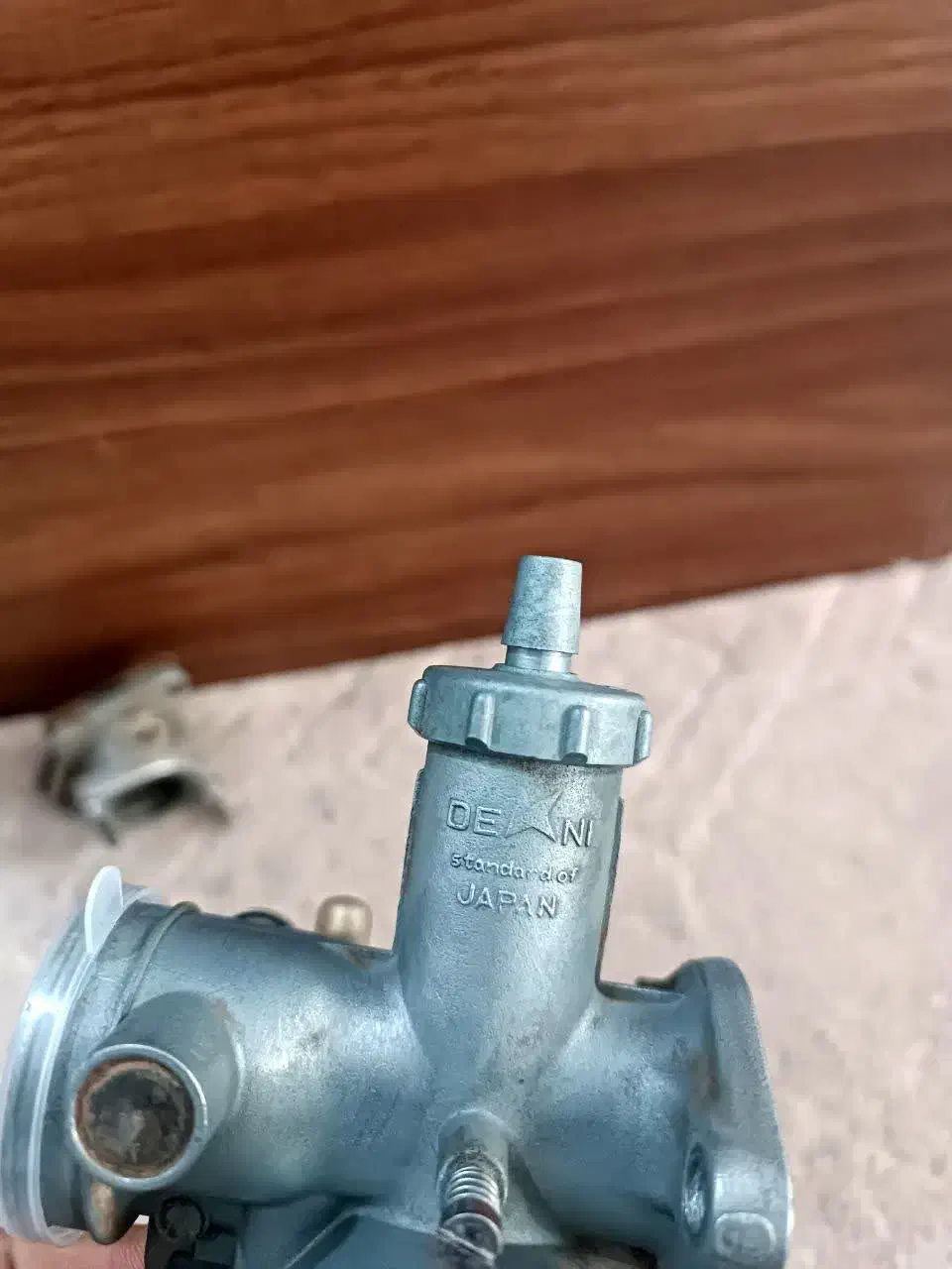 کاربرات هندا ژاپنی|قطعات یدکی و لوازم جانبی|قم, نیروگاه|دیوار