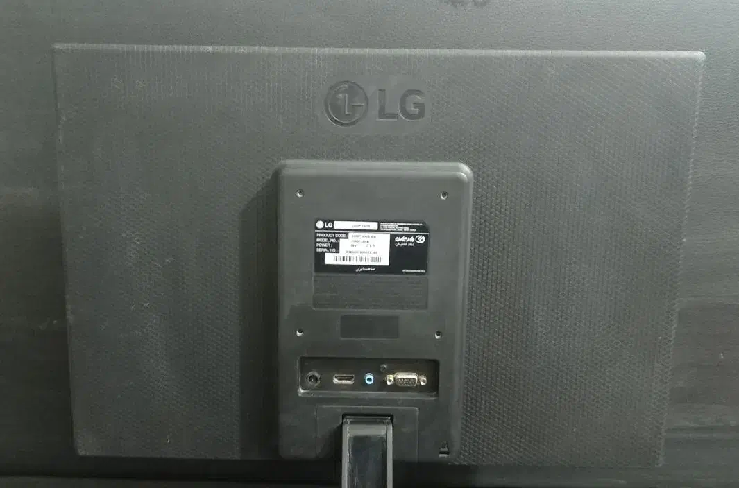 مانیتور ال جی ۲۰ اینچ HD+ IPS LED|قطعات و لوازم جانبی رایانه|قم, باسکول|دیوار