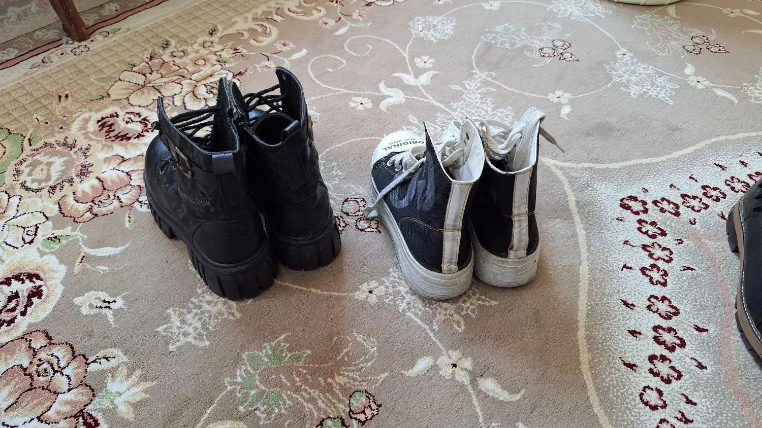 کفش دخترانه سایز ۳۹ اسپرت|کیف، کفش، کمربند|زنجان, |دیوار