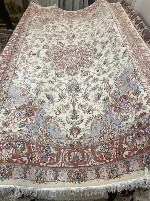 جفت ۶ متری دستبافت طرح تبریز ریز بافت گل ابریشم|فرش|تهران, یوسف‌آباد|دیوار