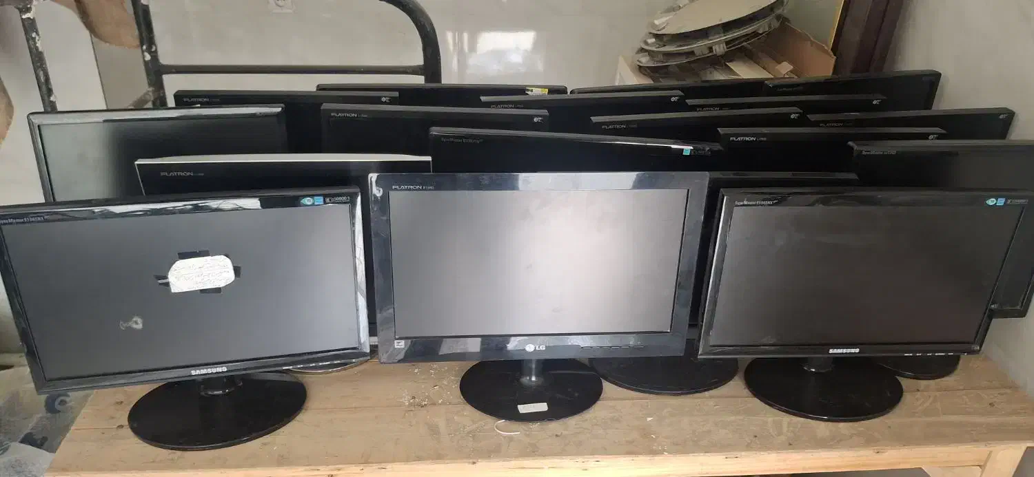 مانیتور 17 و 19 اینچ LG و سامسونگ|قطعات و لوازم جانبی رایانه|نسیمشهر, |دیوار