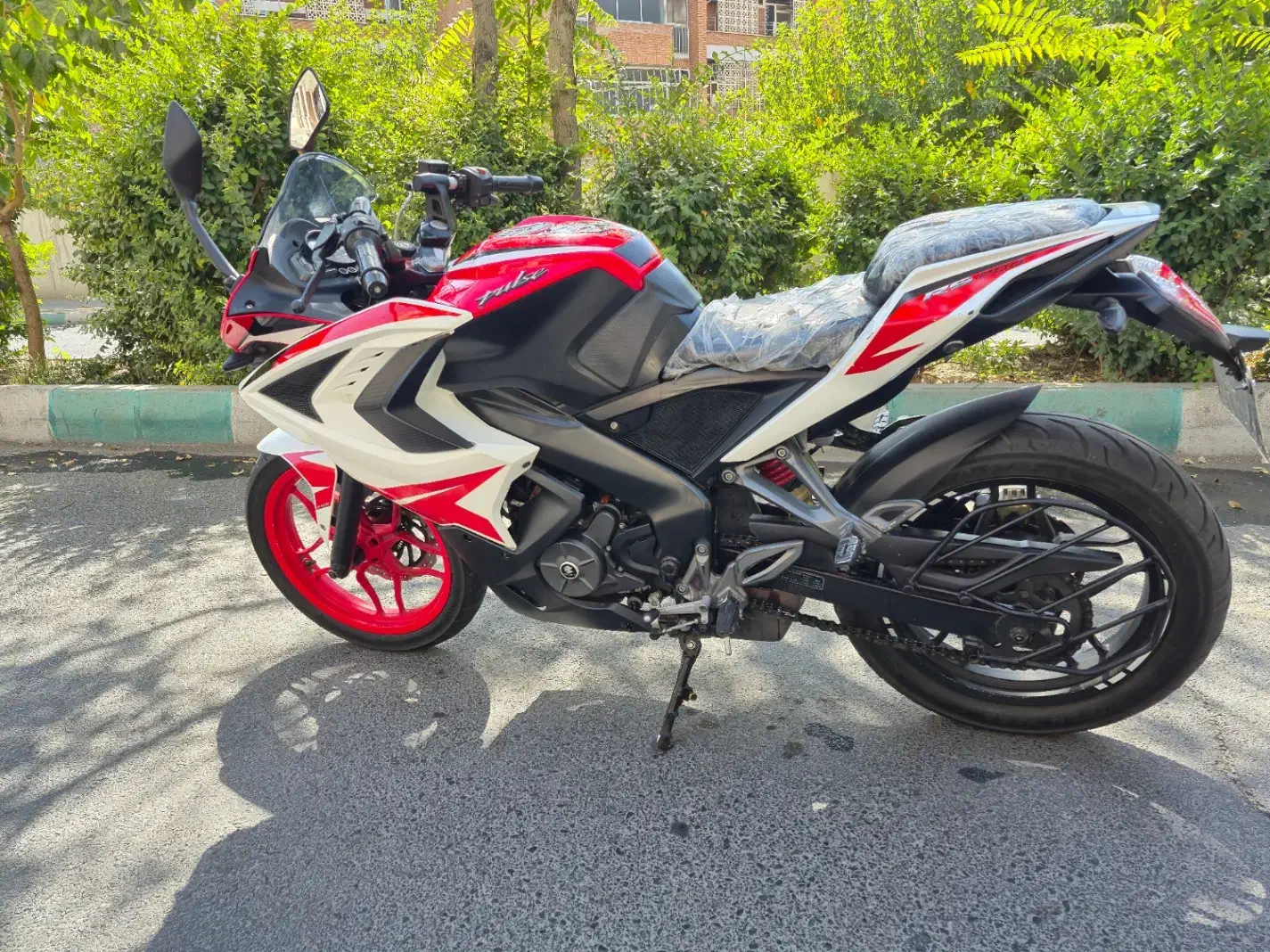 Rs 200|موتورسیکلت|تهران, ستارخان|دیوار