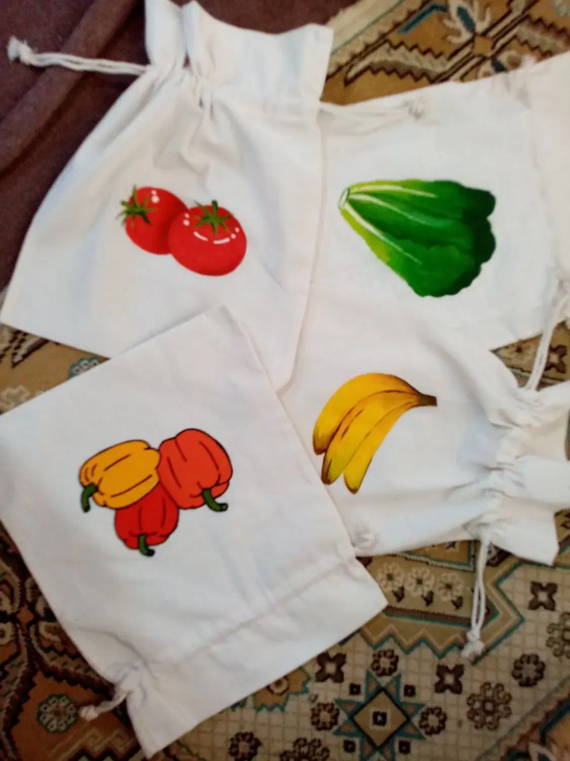 کیسه نان و سبزی|سفره، حوله، دستمال آشپزخانه|ساری, |دیوار