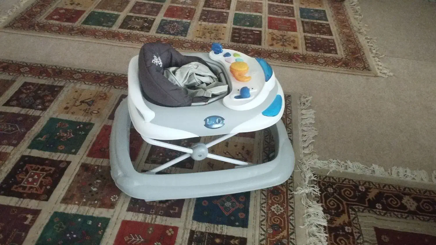 روروئک موزیکال|کالسکه و لوازم جانبی|لاهیجان, گلستان|دیوار