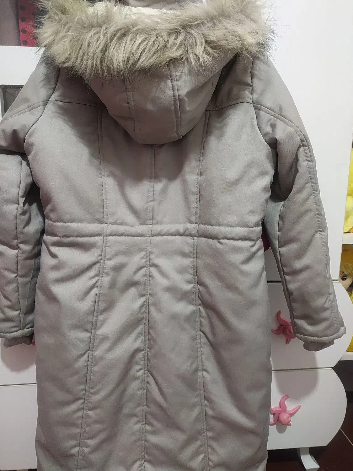 کاپشن داخل خز در حد نو به دلیل نبودن سایز میفروشم|لباس|کمیجان, |دیوار