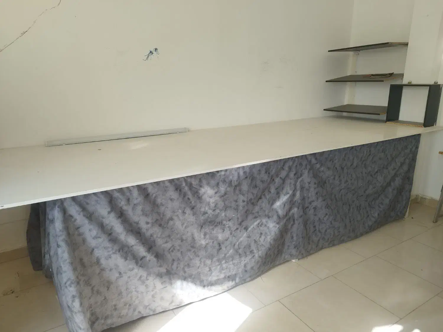 فروش میز برش|لوازم خیاطی و بافتنی|گلبهار, شهر جدید گلبهار|دیوار