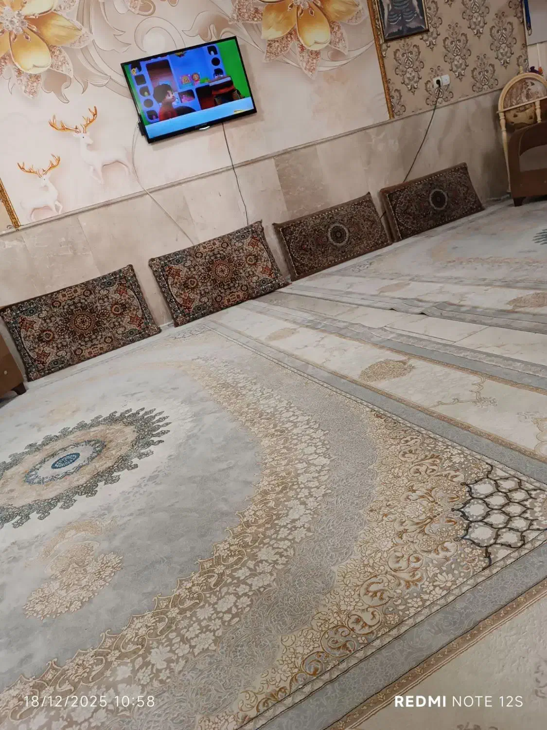 فرش دسته دو در حد نوو|فرش|فریمان, |دیوار