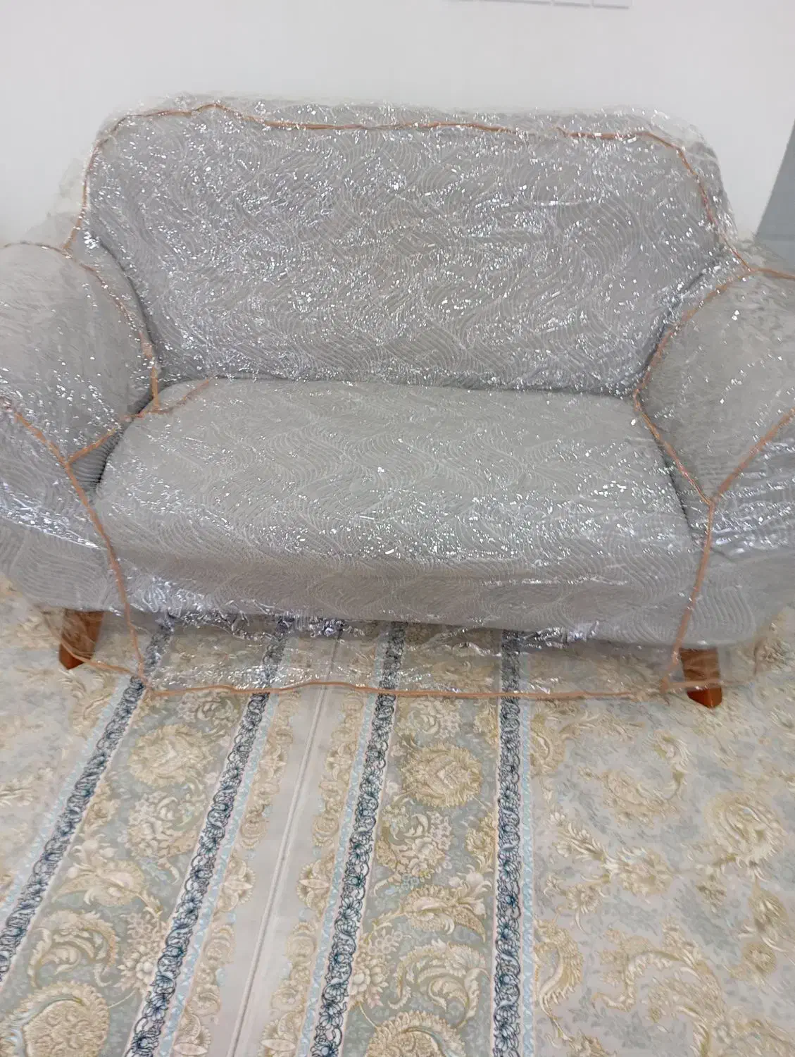 کاور سلفونی مبل راحتی|مبلمان خانگی و میز عسلی|قائن, |دیوار