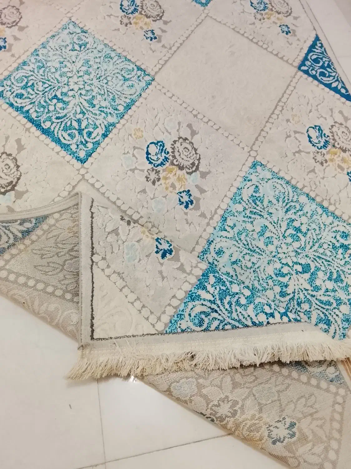 فرش تمیز و در حد نو|فرش|چالوس, |دیوار