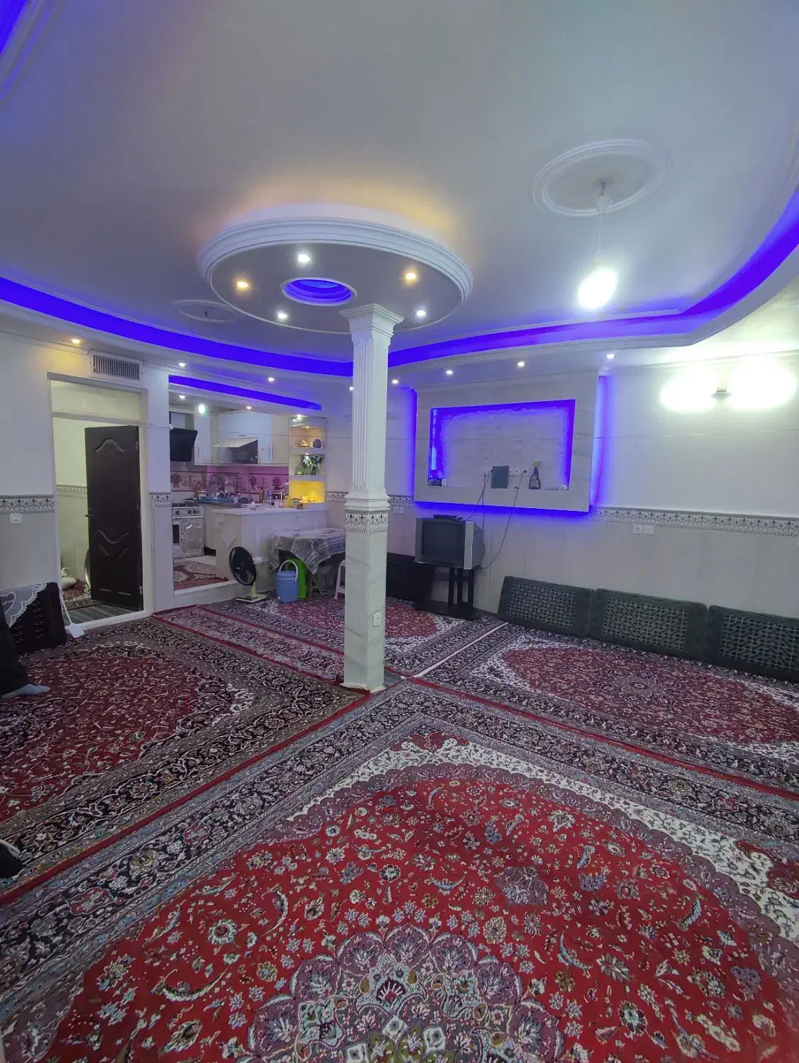 اجاره ۸۰ متری طبقه بالا / مجزا / تمیز عروس دامادی|اجارهٔ خانه و ویلا|قم, نوبهار|دیوار