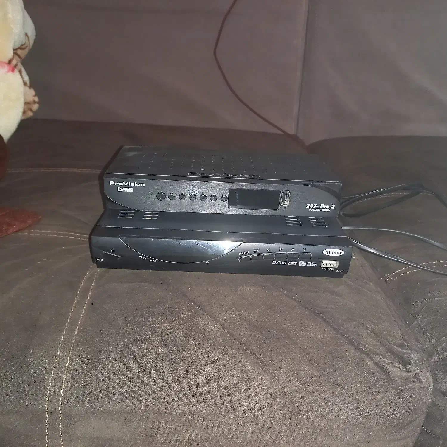 دوعدستگاه گیرنده دیجیتال provision و m. four|صوتی و تصویری|قم, سراجه (۱۵ خرداد)|دیوار