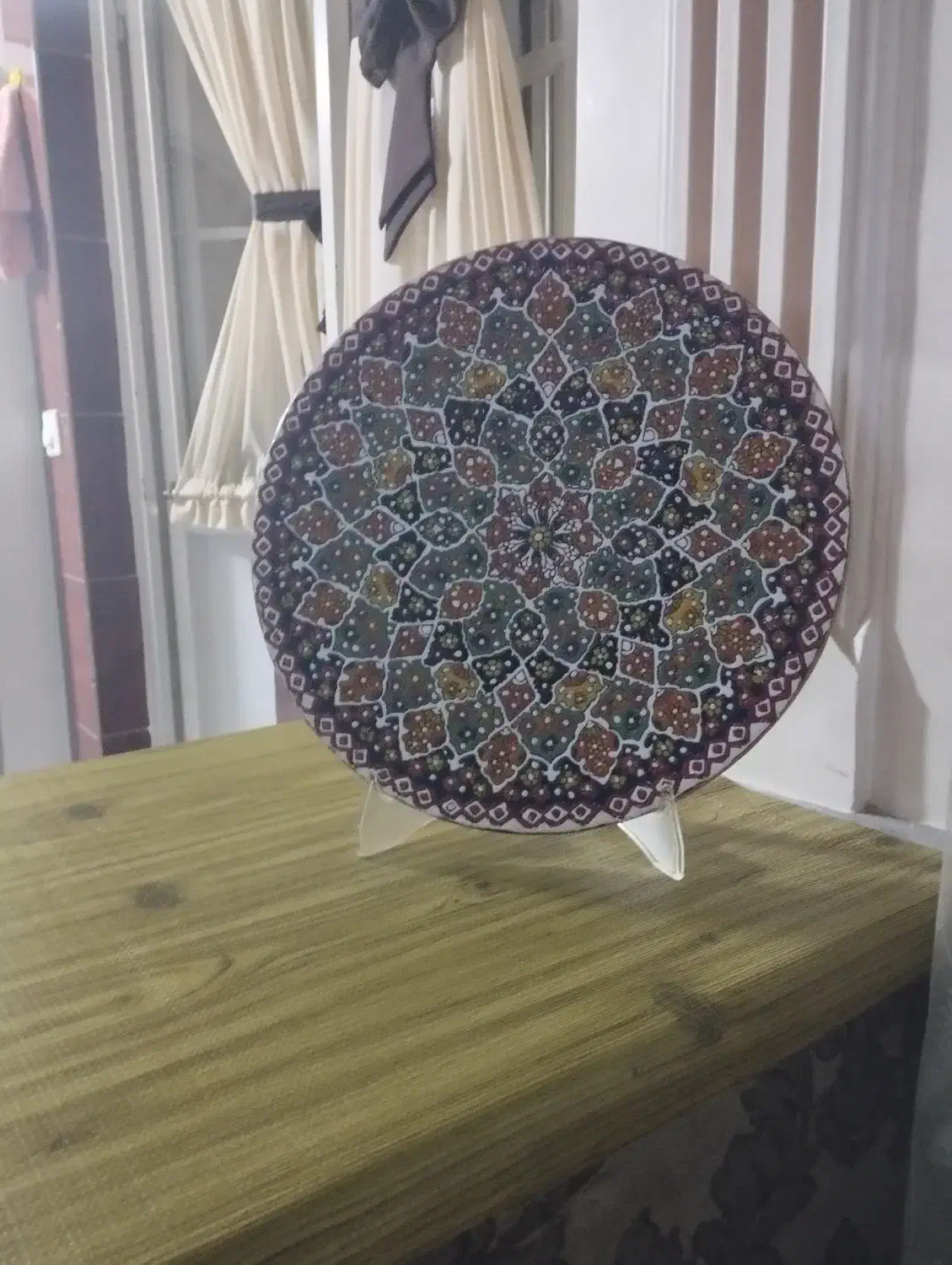 بشقاب مینا کاری بسیار زیبا و شیک|صنایع دستی و سایر لوازم تزئینی|قزوین, |دیوار