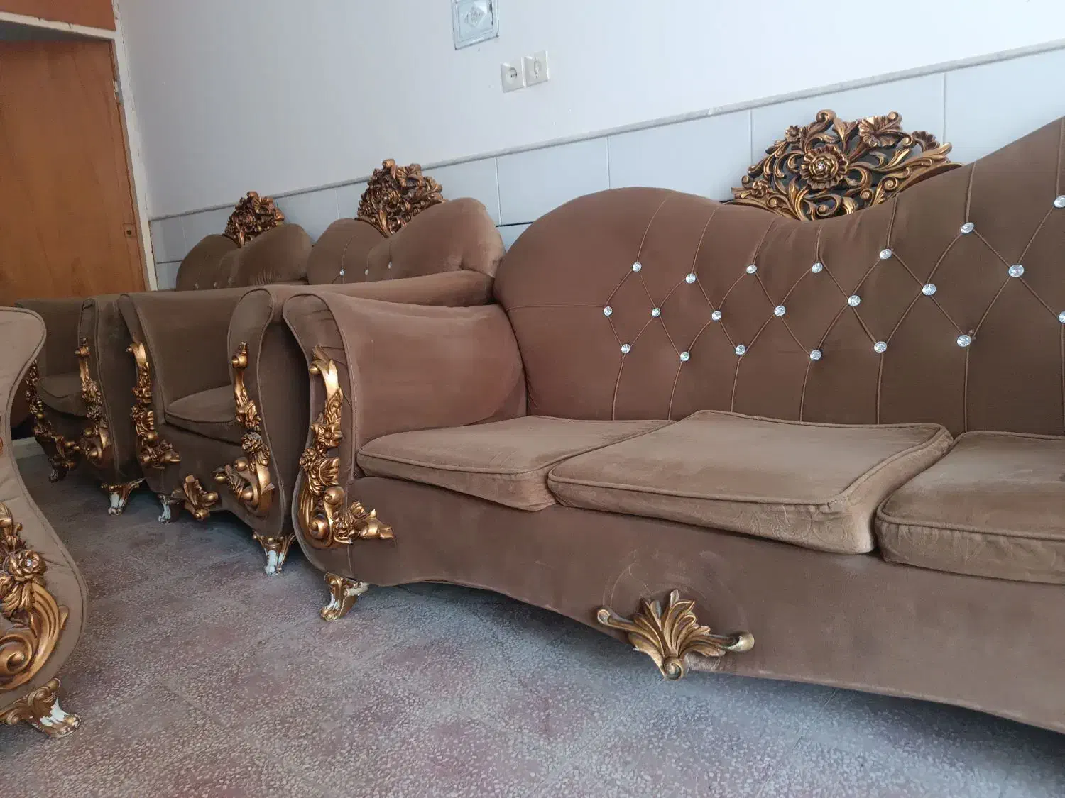 مبل|مبلمان خانگی و میز عسلی|آران و بیدگل, |دیوار