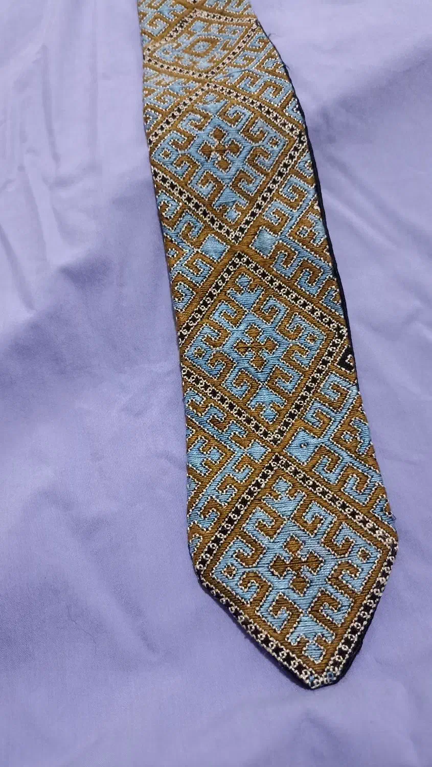 کراوات|لباس|چابهار, |دیوار