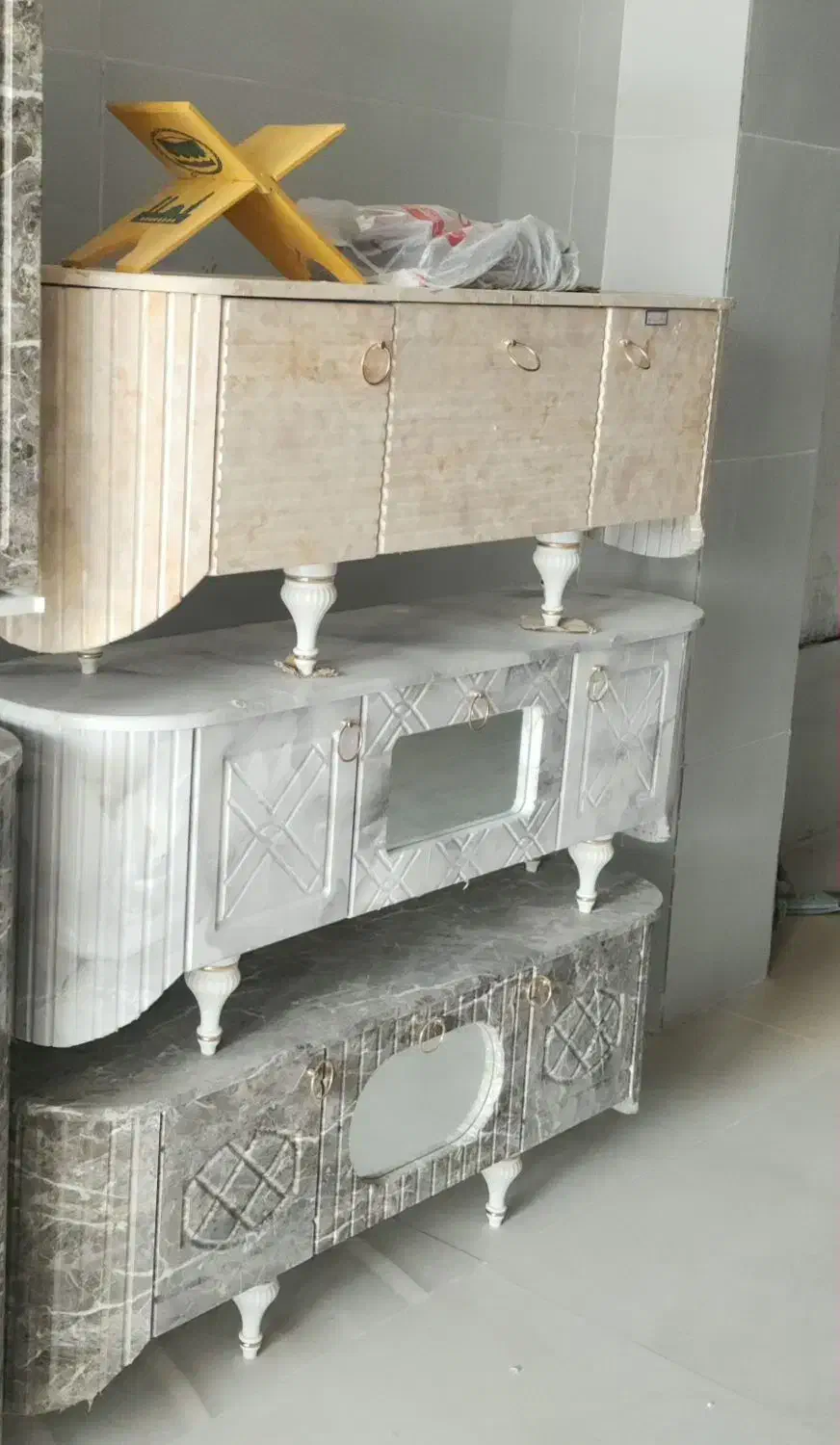 جاکفشی سه درب میزتلویزیون  بوفه جانمازی بزرگ کوچک|جاکفشی، کمد، دراور|زابل, |دیوار