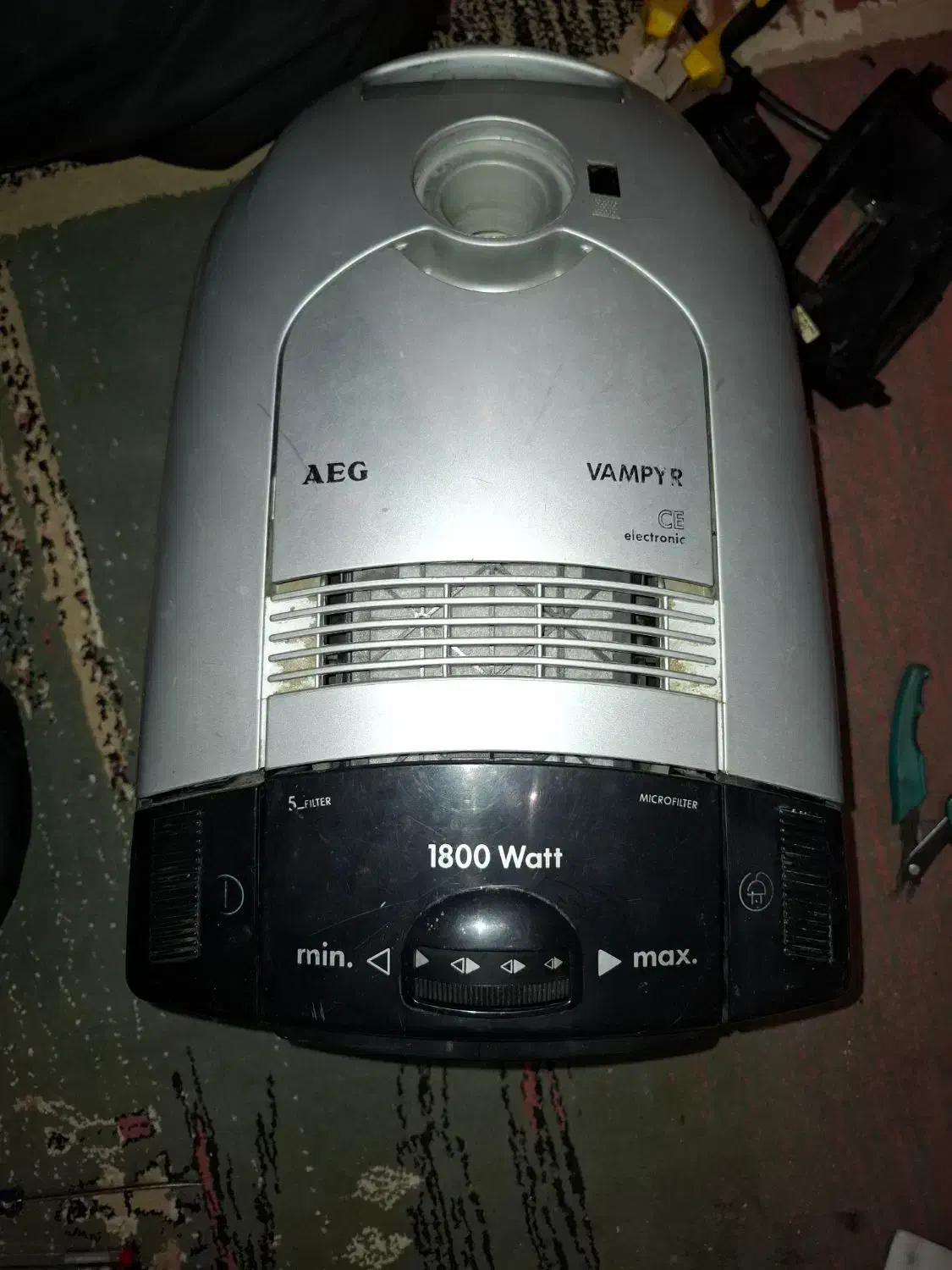 جارو برقی AEG 1800  وات|جاروبرقی، جارو شارژی، بخارشو|تهران, پاسداران|دیوار