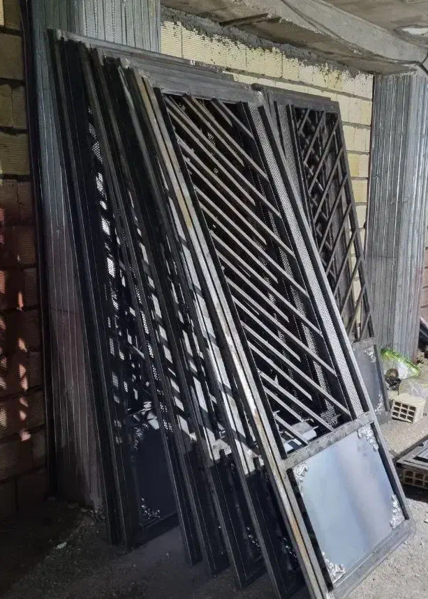 جوشکاری ،ساخت درب حیاط،درب نفر رو|خدمات پیشه و مهارت|شاندرمن, |دیوار