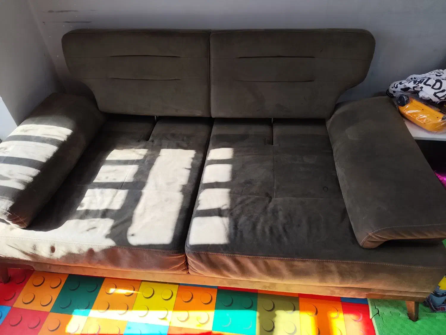 مبل|مبلمان خانگی و میز عسلی|شیراز, باغ تخت|دیوار