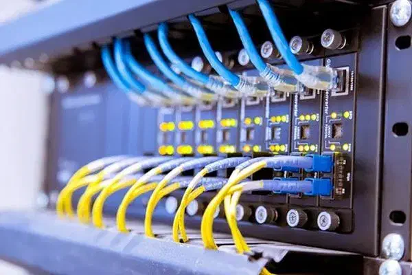 اجرای تخصصی شبکه، فیبرنوری، voip، دوربین مداربسته|خدمات رایانهای و موبایل|شیراز, دانشگاه شیراز|دیوار