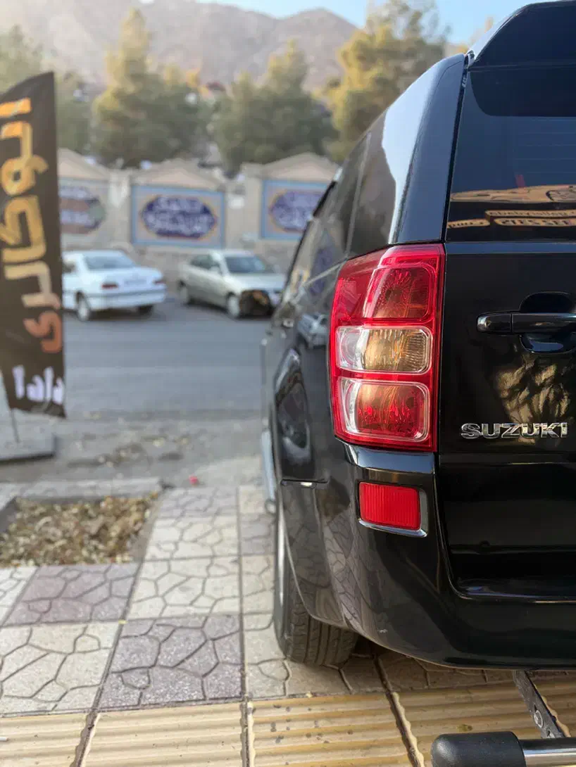 سوزوکی ویتارا فوق العاده سالم کم کار|خودرو سواری و وانت|سمنان, |دیوار