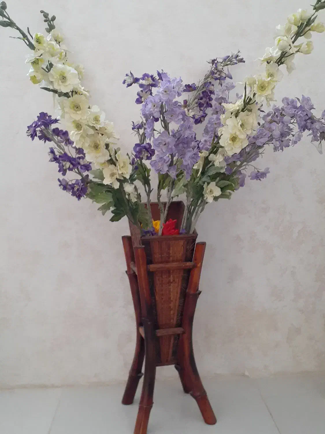 گلدان و گلهای زیباش|گل مصنوعی|قزوین, |دیوار
