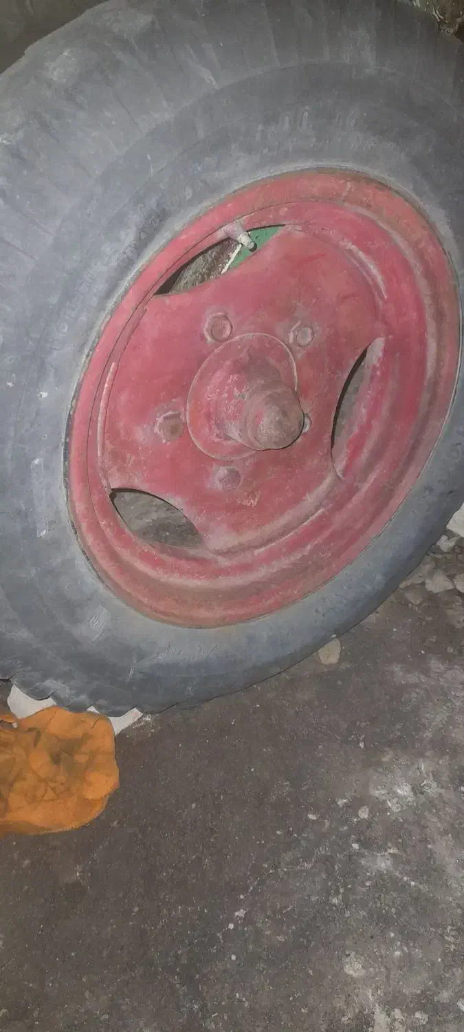 دیسک یا دیکس تراکتور در حد خشک مزایده|قطعات یدکی و لوازم جانبی|بیجار, |دیوار