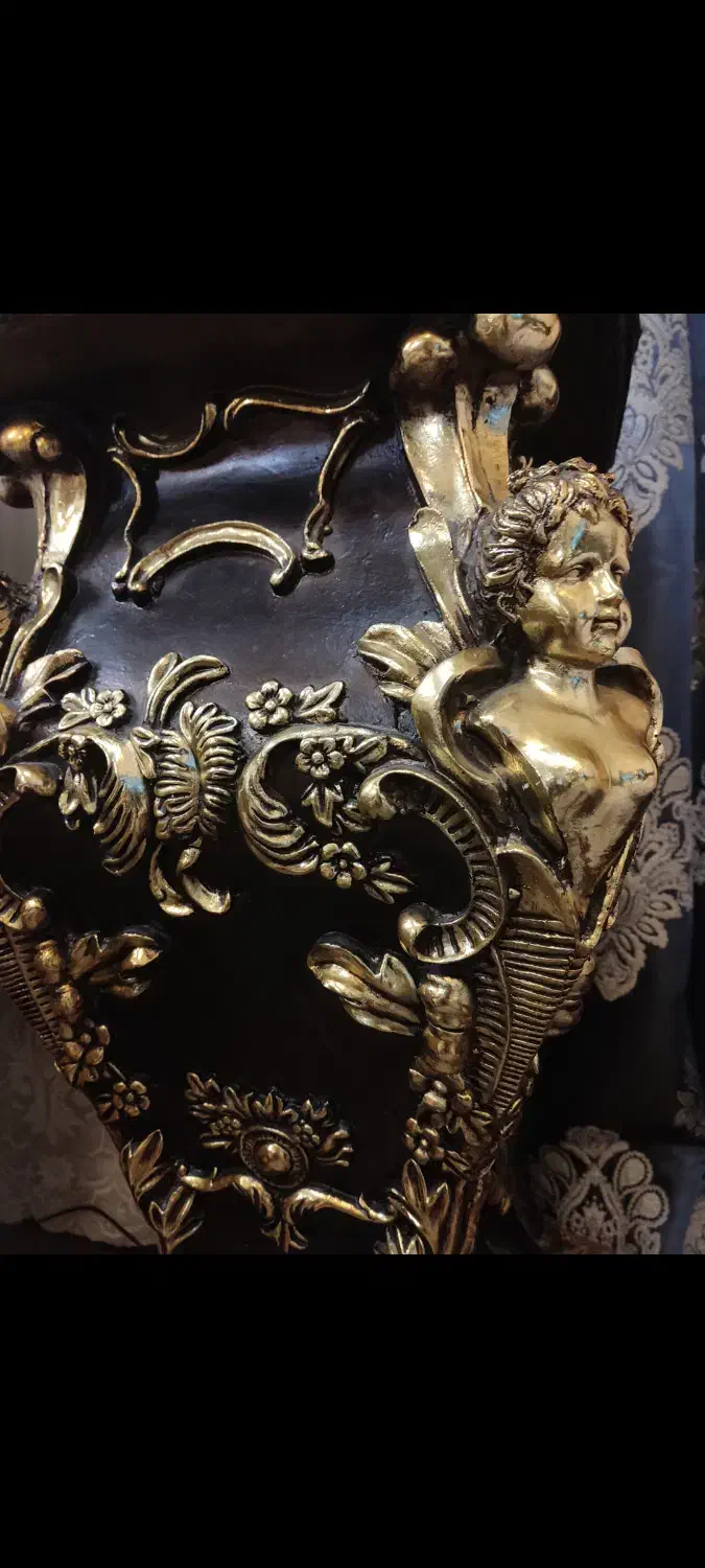 ساعت ایستاده کنار سالنی طرح فرشته ورق طلا ، درحدنو|ساعت دیواری و تزئینی|مشهد, رضاشهر|دیوار